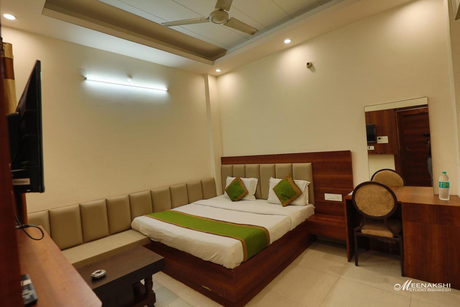 Hotel Haridev Roorkee Экстерьер фото
